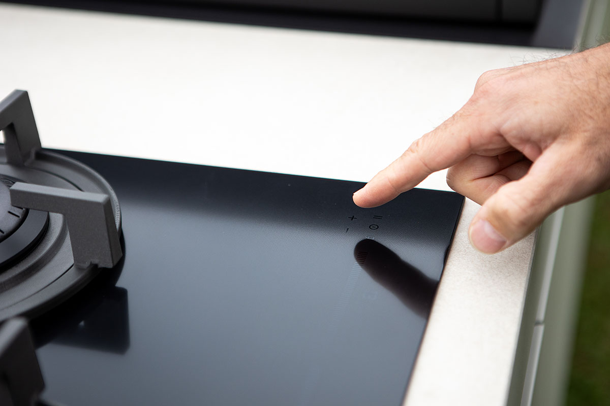 Plinska kuhalna plošča FEF 451 ST